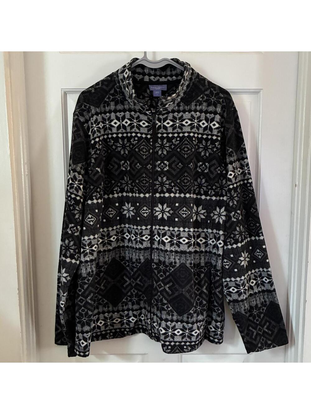 Laura Scott Black and White Patterned Fleece - 2X - NWOT